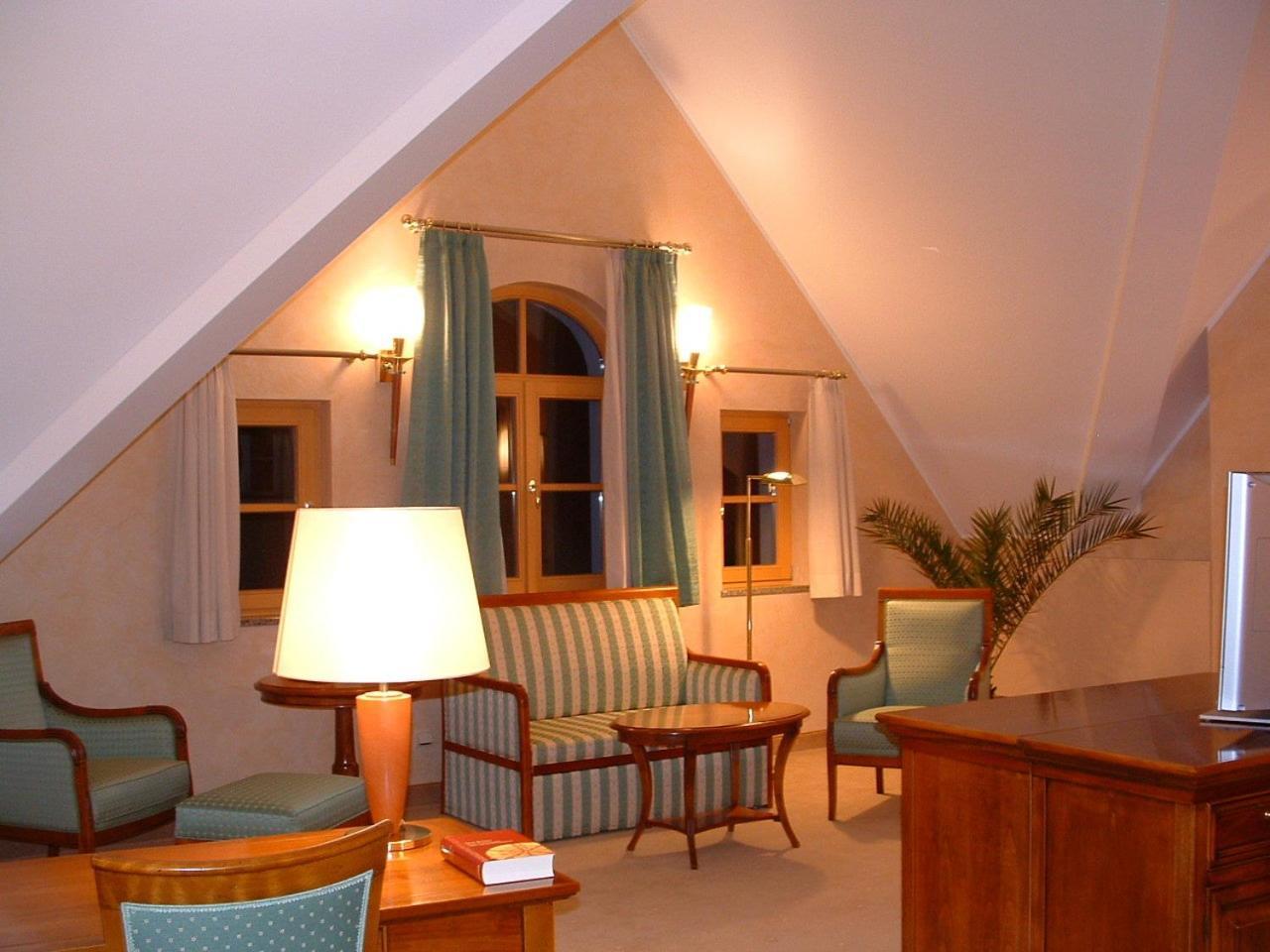 Altstadthotel Braeuwirt Weiden in der Oberpfalz ภายนอก รูปภาพ