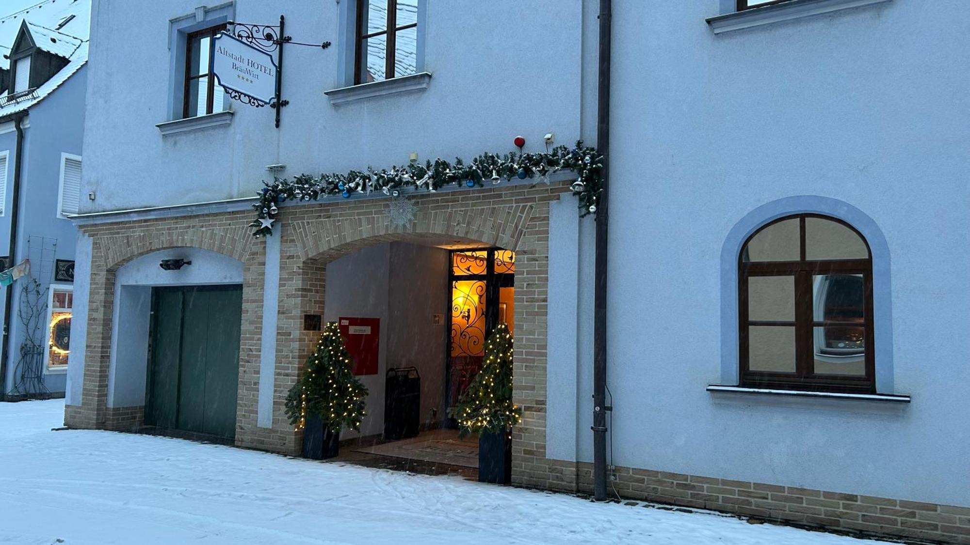 Altstadthotel Braeuwirt Weiden in der Oberpfalz ภายนอก รูปภาพ