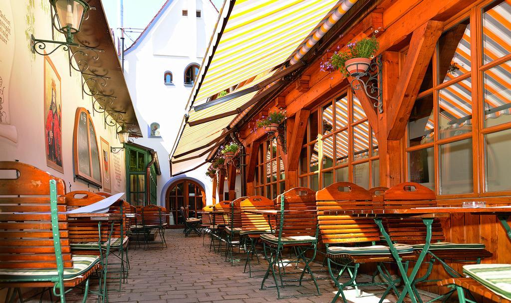 Altstadthotel Braeuwirt Weiden in der Oberpfalz ภายนอก รูปภาพ